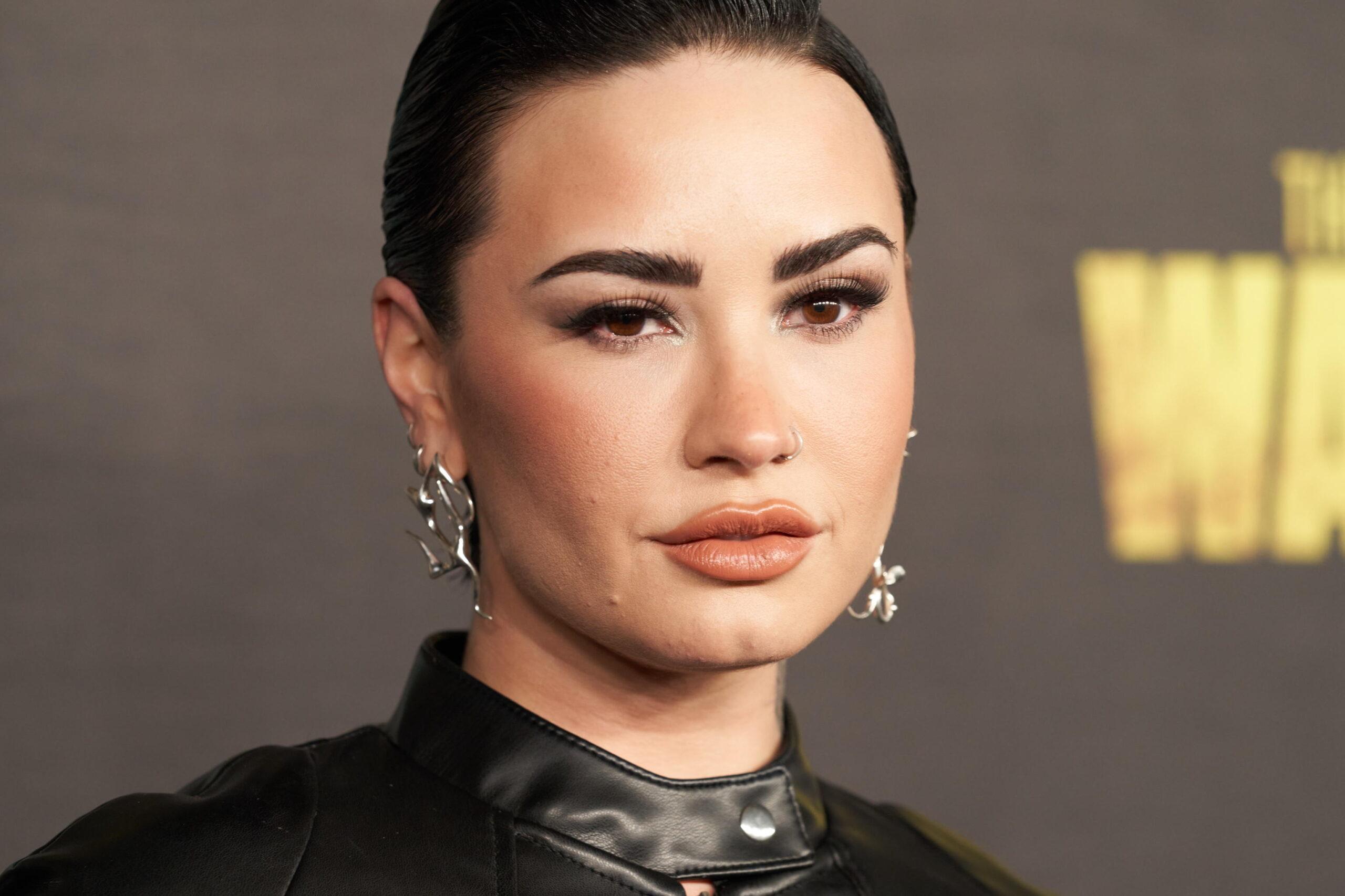 Avvistamento UFO: Demi Lovato sostiene di aver visto extraterrestri