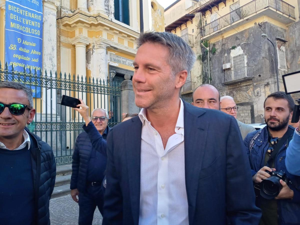 Caos Real Aversa, in arrivo la querela a Emanuele Filiberto da part…