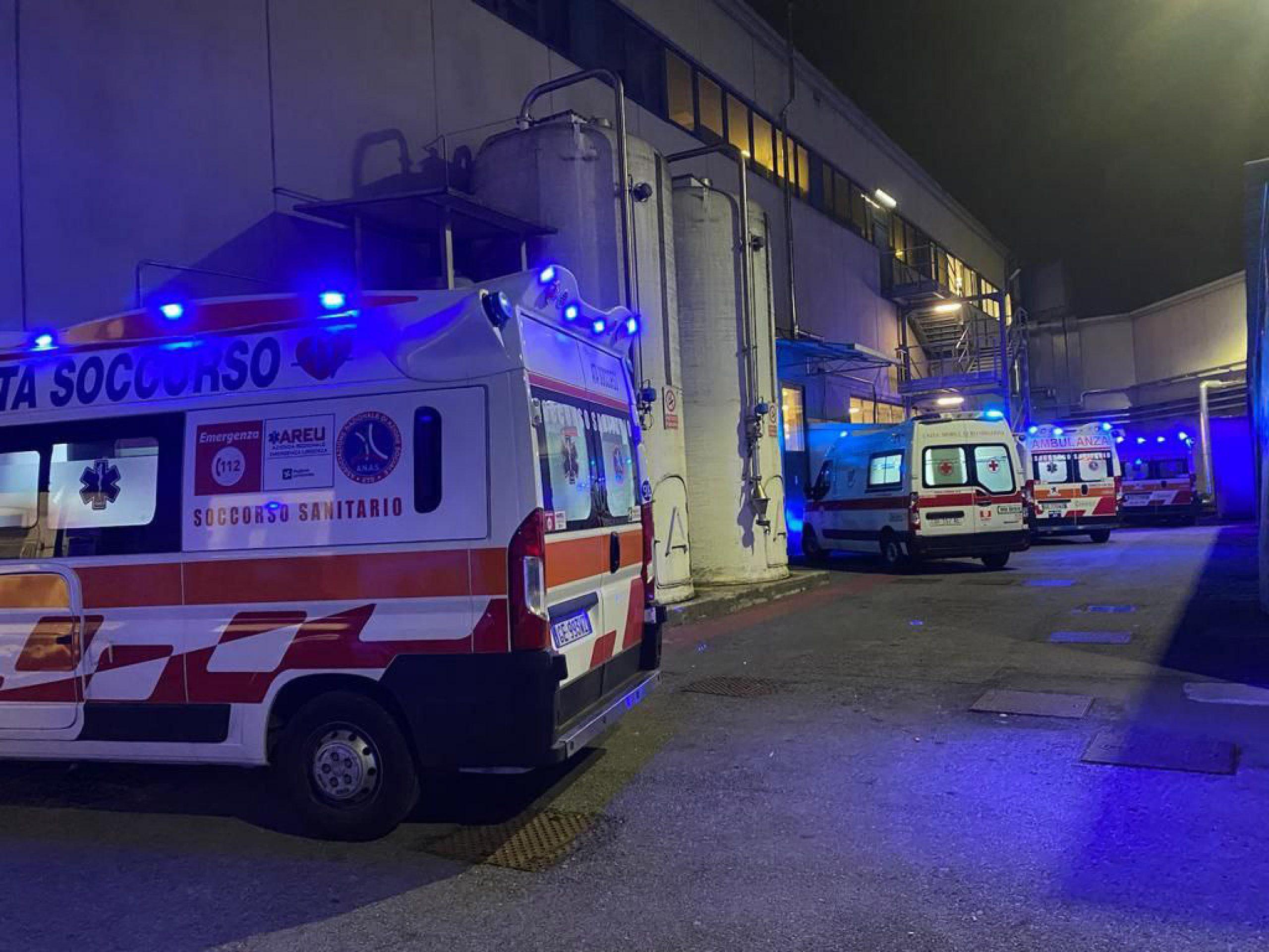 Incidente Caprino Veronese, scontro tra due auto, una prende fuoco