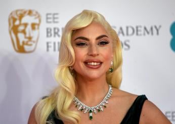 Lady Gaga, il post pubblicitario di un farmaco scatena le polemiche