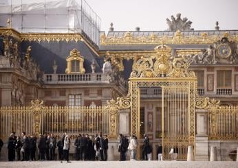 Versailles, allarme bomba: 2 mila visitatori evacuati, ma era falso