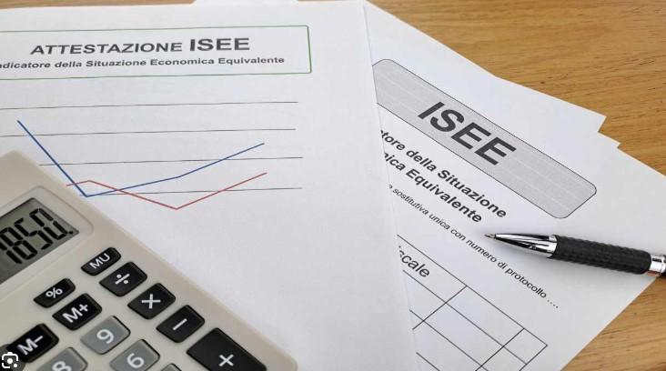 Cosa spetta ai single con ISEE basso nel 2024? Tutti i bonus per chi vive da solo