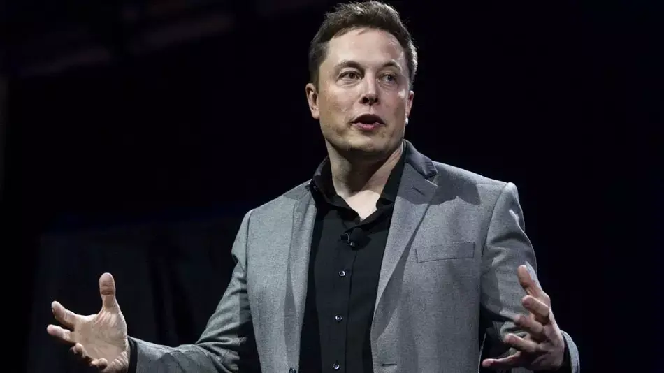 Elon Musk prepara l’AI Day 2022: dai robot alla guida autonoma, ecco cosa aspettarsi