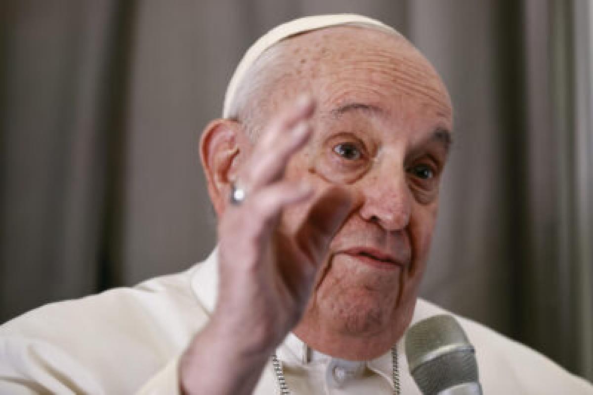 Cutro, il Papa riceve i profughi: “Quel naufragio non doveva avvenire”