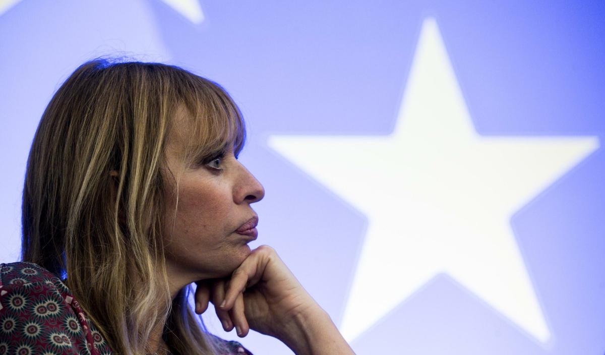 Alessandra Mussolini sull’aggressione a Strasburgo: “Clima politico pericoloso, abbassare i toni, diamoci una calmata”