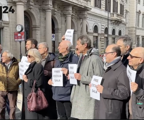 Sit-in dei giornalisti a Roma per Cecilia Sala: “Vogliamo la sua libertà”