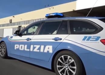 Rimini, dopo aver festeggiato il suo compleanno abbraccia e bacia un amico e viene aggredito da due sconosciuti: “Basta omofobia”.