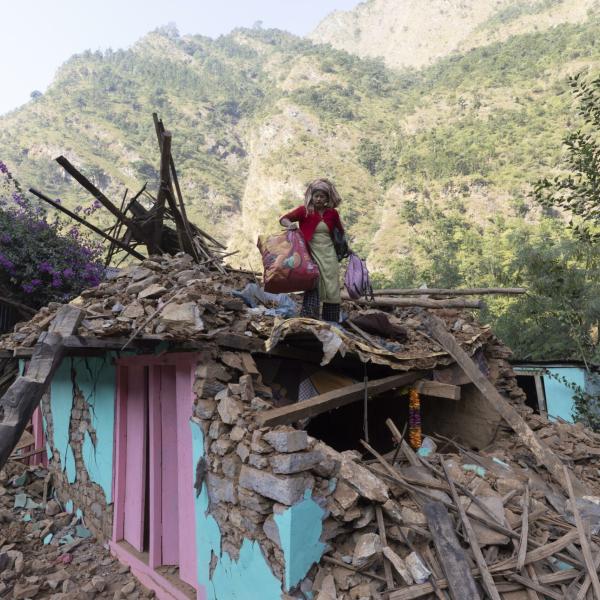 Filippine, terremoto di magnitudo 7.6 al largo dell’isola di Mindanao: allerta tsunami