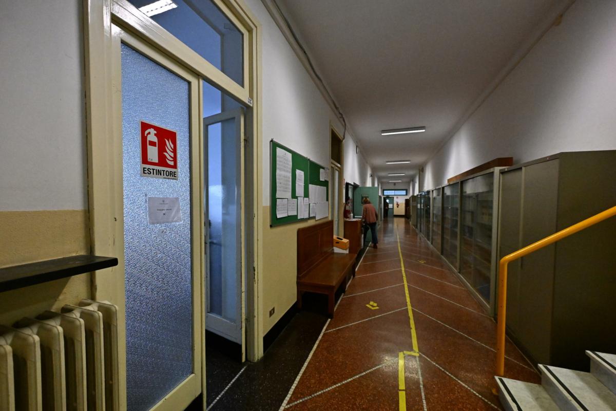 Reggio Calabria, docente aggredito a scuola dal padre di un alunno. Briante (ass. reg.): “Fatto isolato”