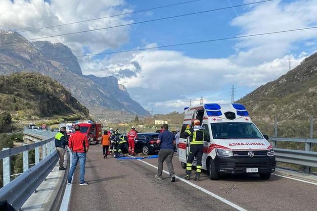 Violento incidente a Padergnone fra due auto