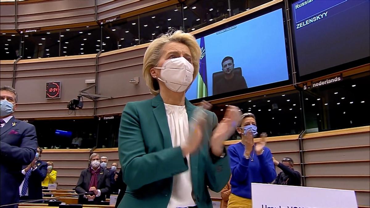 Ursula Von Der Leyen: “Abbiamo bisogno di un Piano Marshall per l’U…