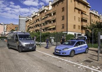 Milano, donna nuda entra in un ristorante del centro ed aggredisce i dipendenti