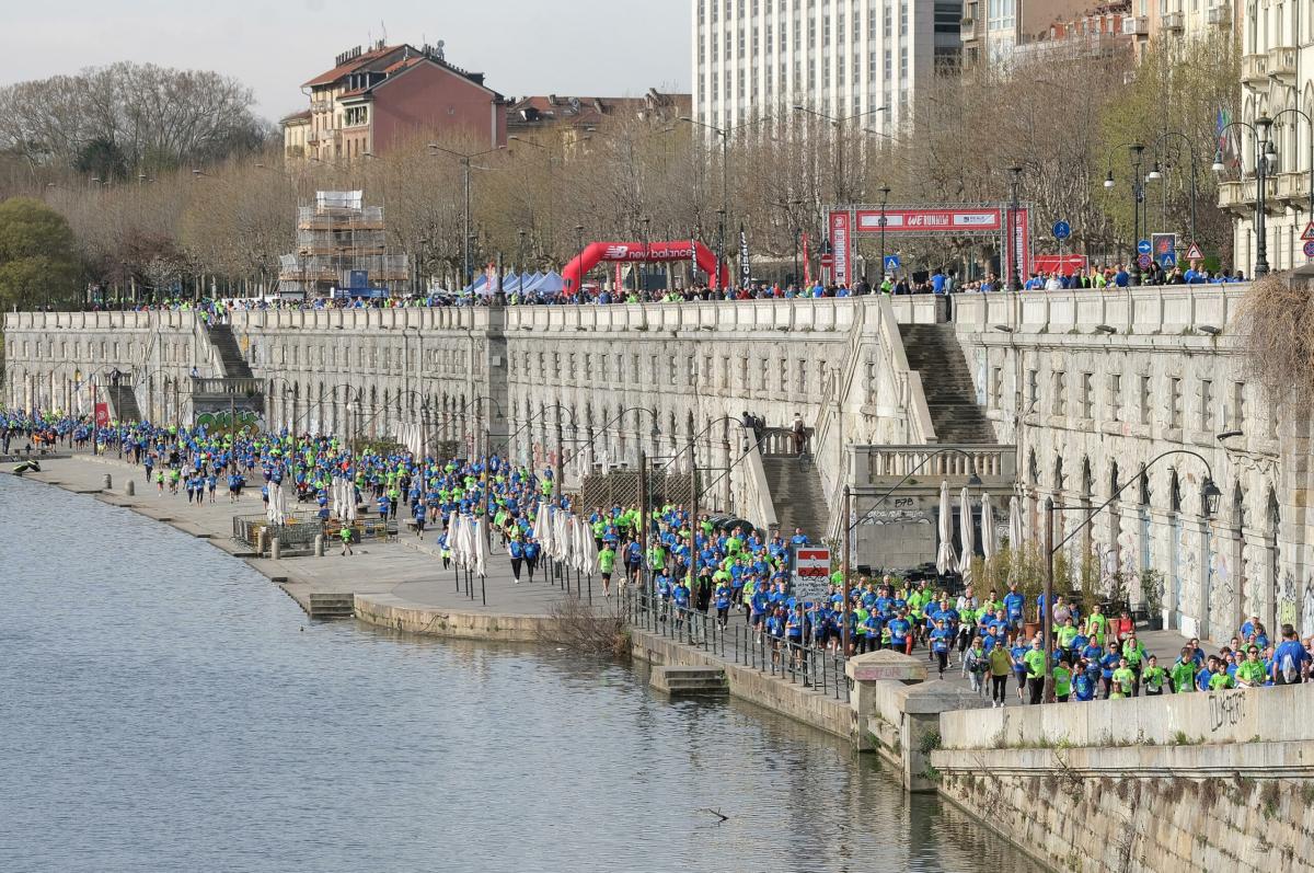 Deejay Ten Torino 24 marzo 2024: percorso, orari, strade chiuse, divieti e mezzi Gtt deviati. Cambia la viabilità