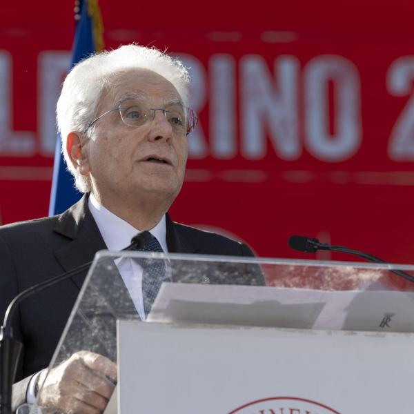 Strage Viareggio, Mattarella: “Disastro che resta inaccettabile” poi il monito a fare di più sulla sicurezza nei trasporti e sul lavoro | VIDEO