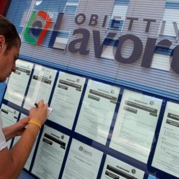 Offerte di lavoro, 600 assunzioni tra hotel, camping e village per l’estate 2024: tutte le figure ricercate