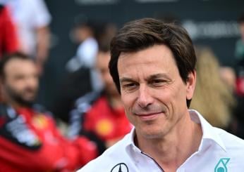 F1, Wolff: “Hamilton il miglior pilota del mondo. Se gli daremo una buona macchina può lottare per il titolo”