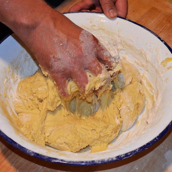 Una ricetta tipica toscana: la torta scendiletto