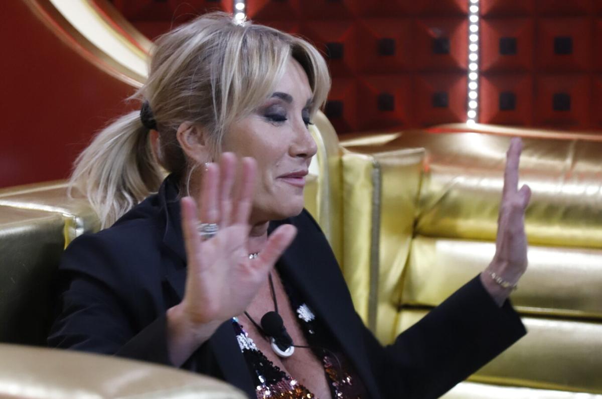 Grande Fratello 2023, Beatrice lancia una stoccata agli autori ma la regia censura: c’entra Simona Tagli