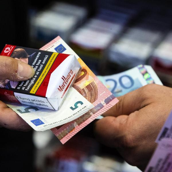 Bankitalia rivede al ribasso il Pil 2024: ora la legge di Bilancio aumenterà di 5 euro i pacchetti di sigarette come propongono i medici?