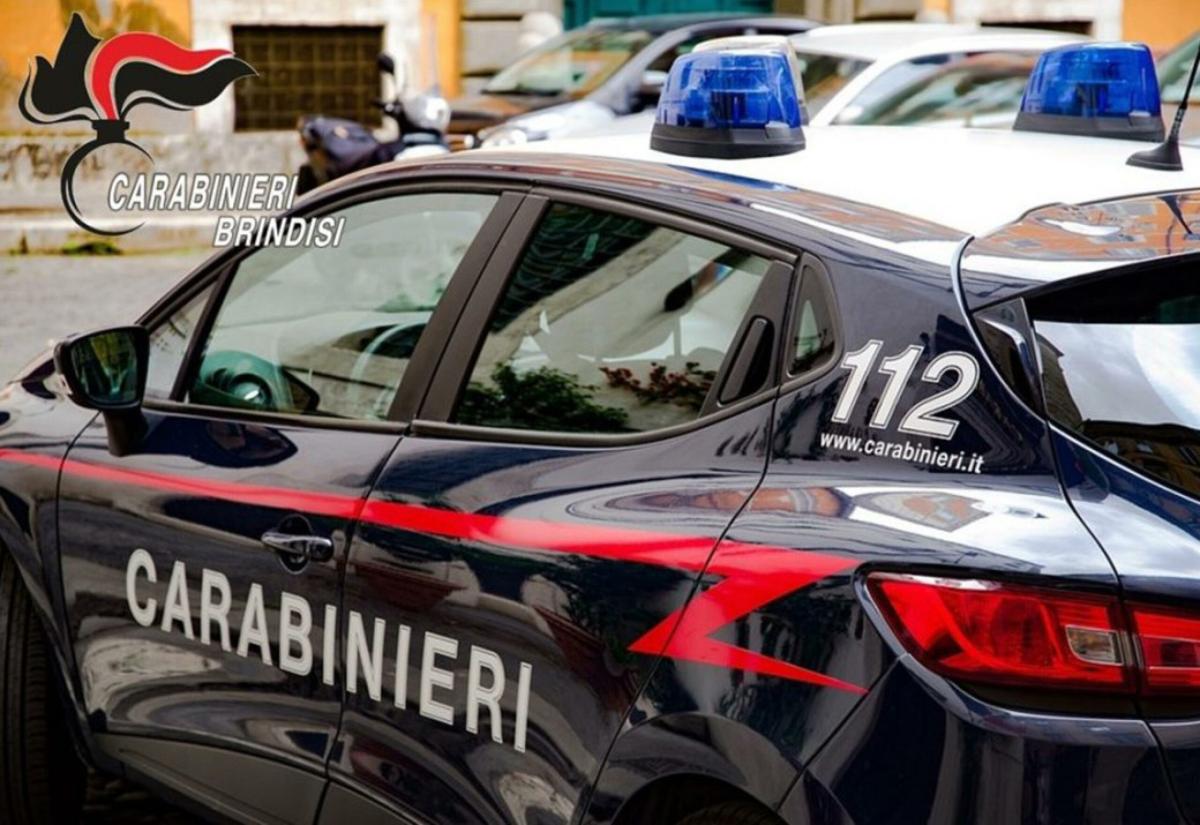 Roma, aspetta sotto casa e aggredisce l’ex moglie: arrestato