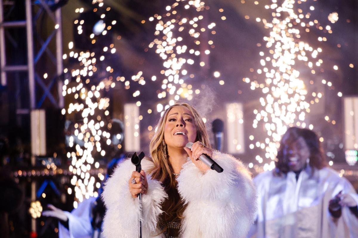 <strong>Mariah Carey e il suo guadagno annuale da ‘All I Want for C…