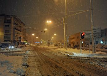 California, la tempesta di neve lascia 120.000 persone senza luce