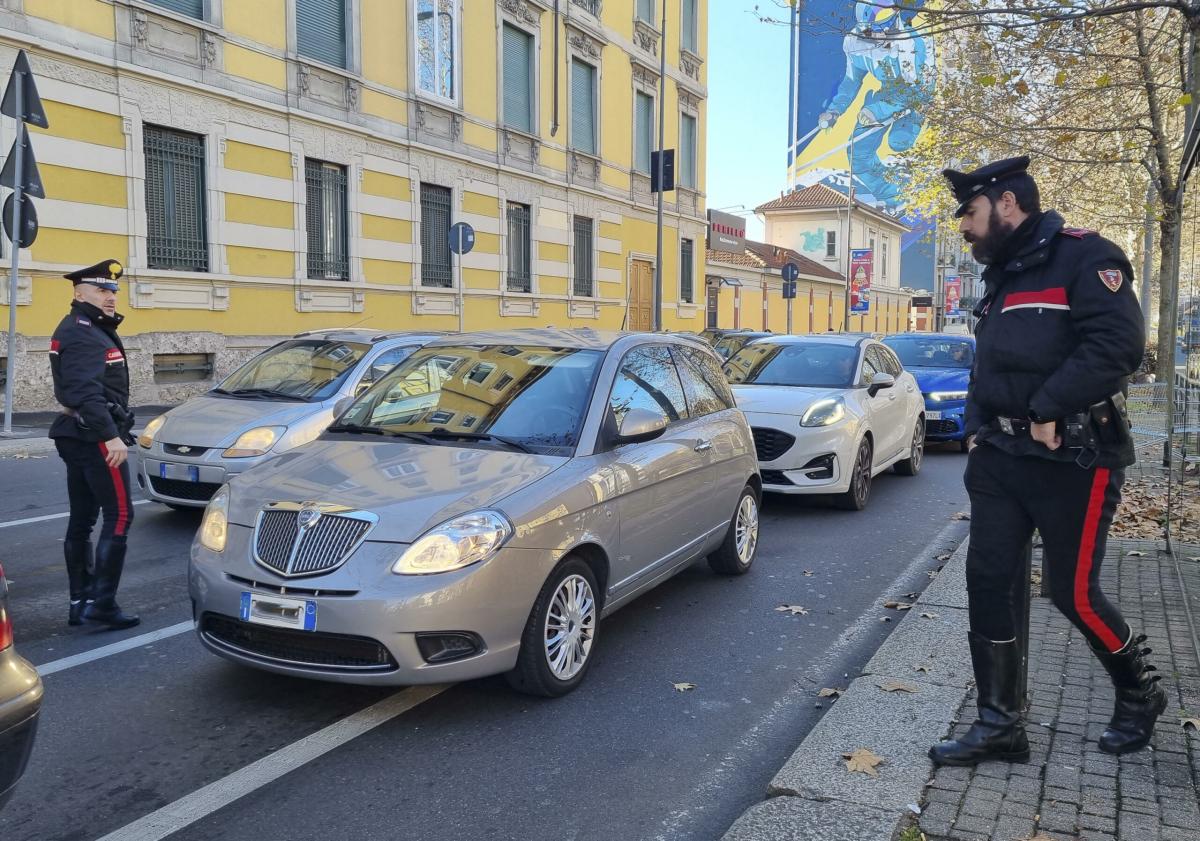 Cavo d’acciaio teso in strada a Milano, rintracciato il terzo complice: ha 17 anni ed è ricoverato in psichiatria