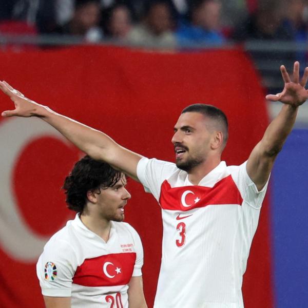 Euro 2024, stangata dell’Uefa alla Turchia: due giornate di squalifica a Demiral per il saluto ai “Lupi Grigi”