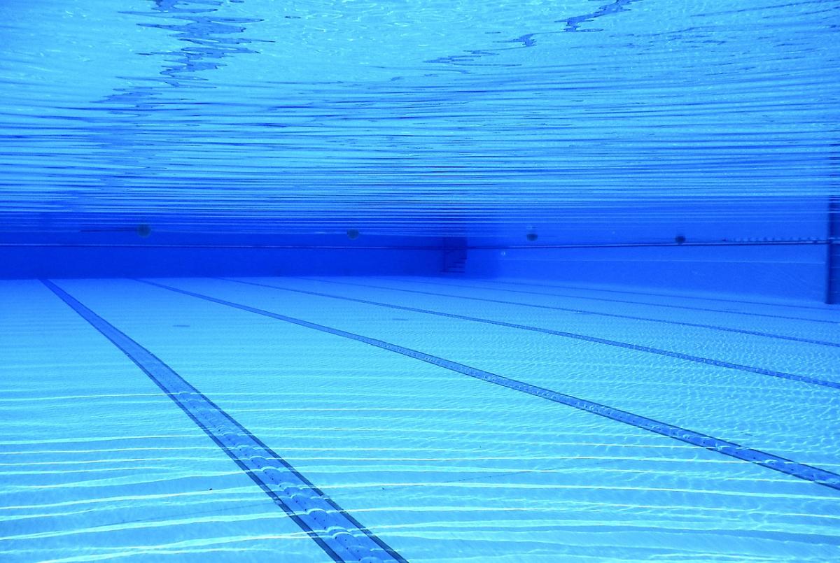 Bologna, nube di zolfo in una piscina di Guastalla: intossicati 150 studenti, 80 finiti in ospedale