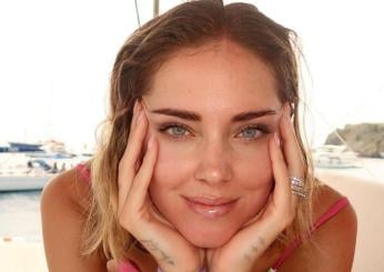 Chiara Ferragni in Sicilia, l’appello alle istituzioni sugli incendi e la polemica su Twitter