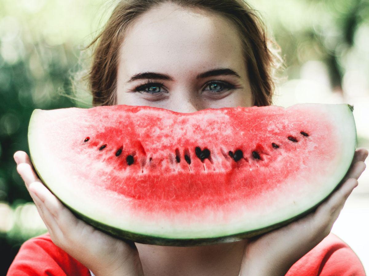 Per avere un metabolismo sano, fai una pausa di 5 ore tra i pasti