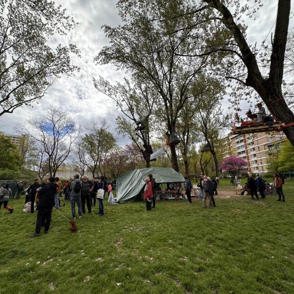 Bologna, De Giuli (Comitato Besta) denuncia violenze da parte della polizia al Parco Don Giovanni Bosco: “Poteva scapparci il morto negli scontri. Chiusura totale da parte delle istituzioni”