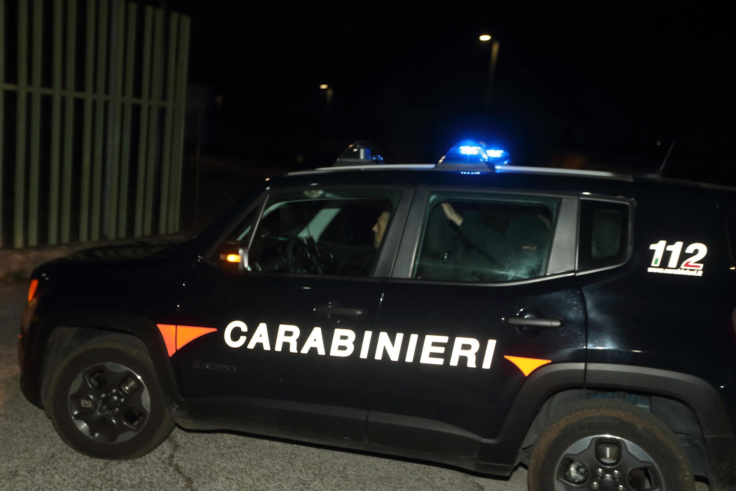 Brindisi, sparatoria nella notte a Oria dopo una lite: ferito un 17enne