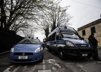 Roma, 54enne ucciso nel suo appartamento in via dei Pisoni: freddato da colpi di pistola al torace