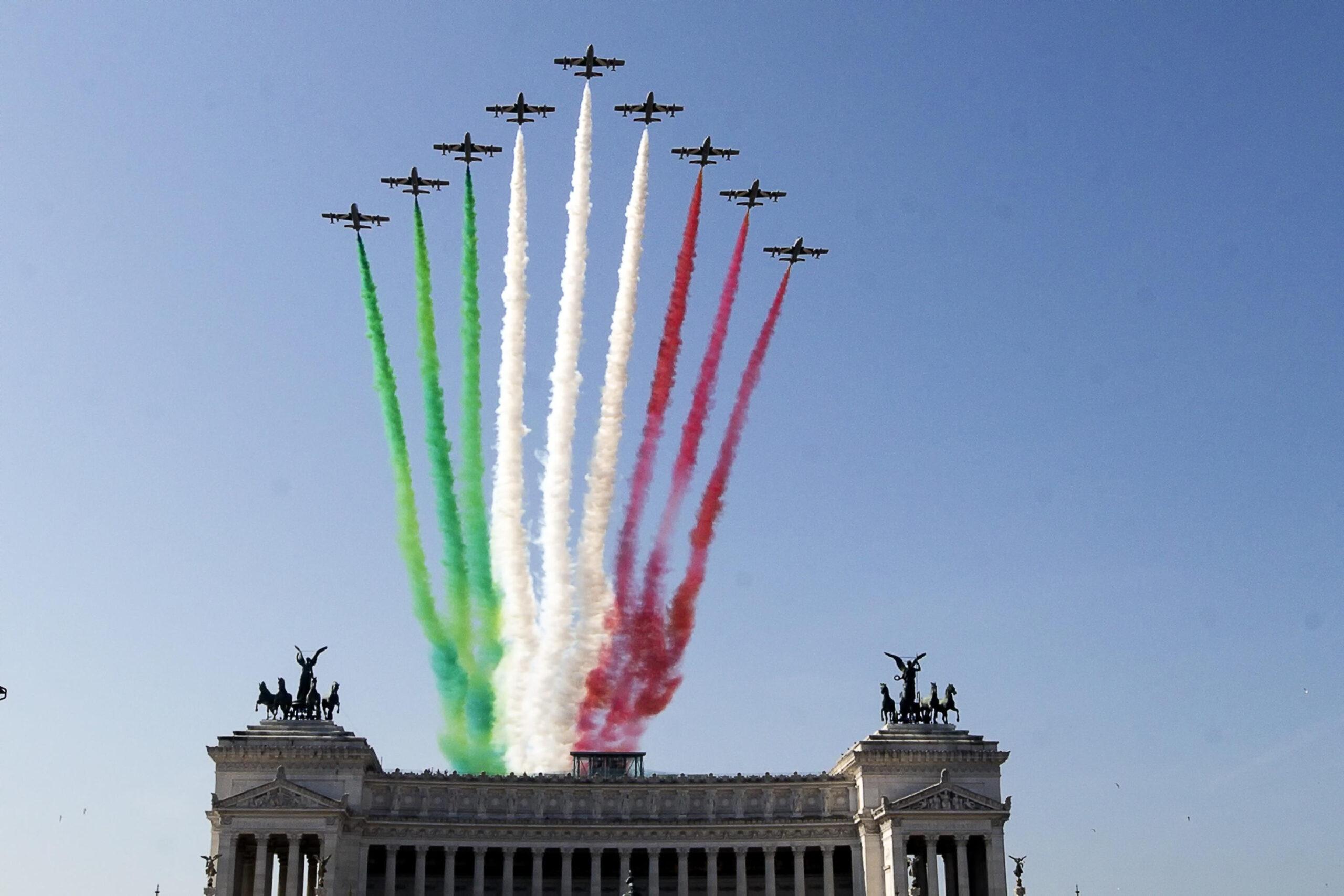 A che ora passano le frecce tricolori il 2 giugno 2024 a Roma per la Festa della Repubblica?