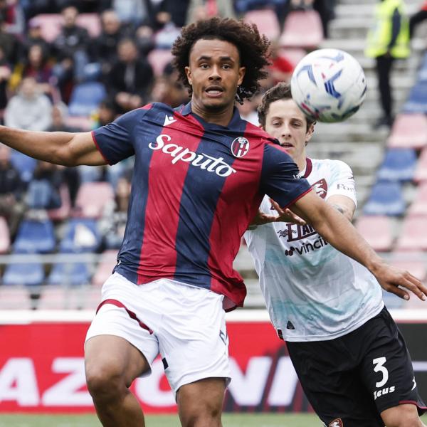 Inter, per l’attacco si pensa anche a Zirkzee: possibile derby di calciomercato con il Milan