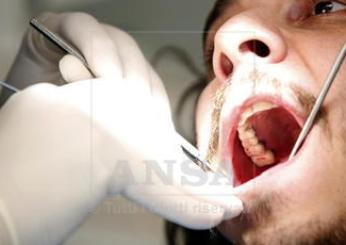 Pulizia dei denti: cos’è, come e quando farla