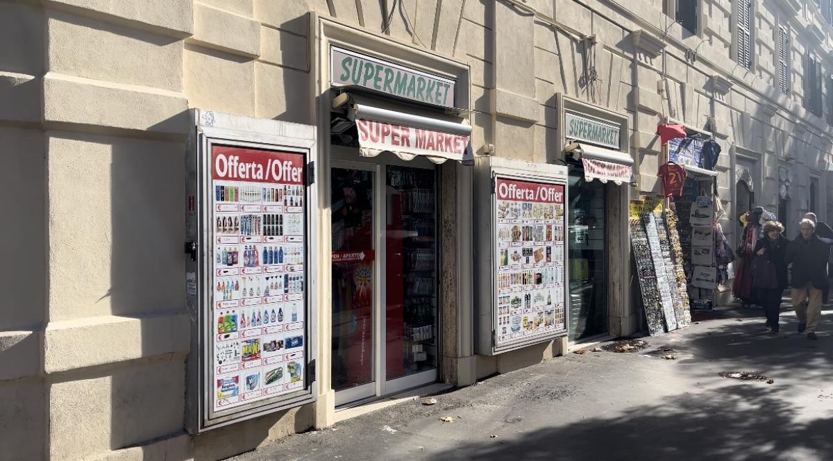 Mini market bengalesi in Italia, nascono come funghi. Commercianti …