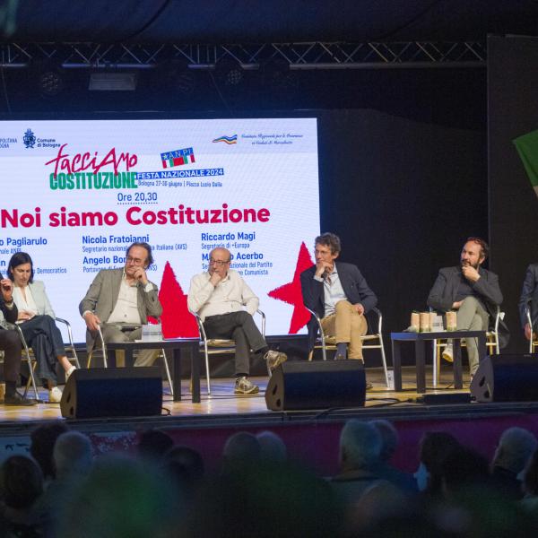 Festa dell’Anpi a Bologna, Schlein (Pd) e Conte (M5S): “Battiamo la destra difendendo la Costituzione”