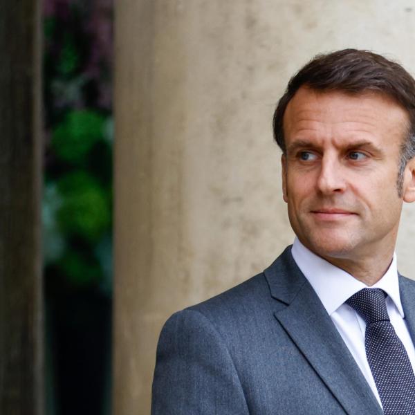 Francia, Macron: “La Russia non può vincere in Ucraina, se necessario e Kiev lo chiederà interverremo”. E Mosca replica: “Ormai lo dice ogni settimana”