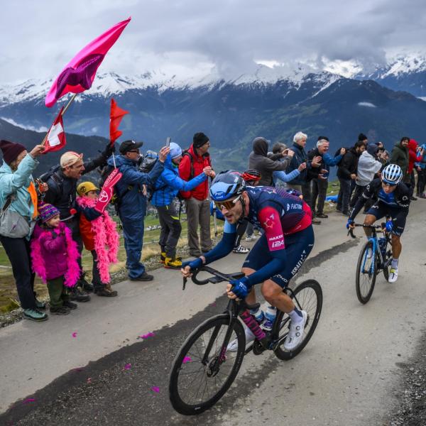 Giro del Delfinato 2024, Derek Gee si prende la terza tappa