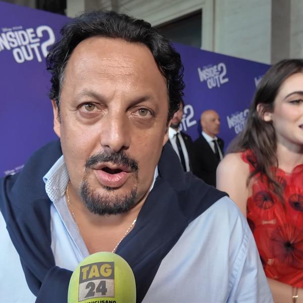 Enrico Brignano sul red carpet di “Inside Out 2” ricorda incontro con Papa Francesco: “Inorgogliti, è un pontefice moderno” | VIDEO