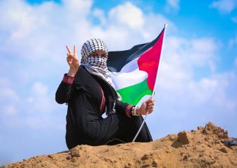 L’UE non ha bloccato tutti i fondi ai palestinesi: “Sono solo in re…