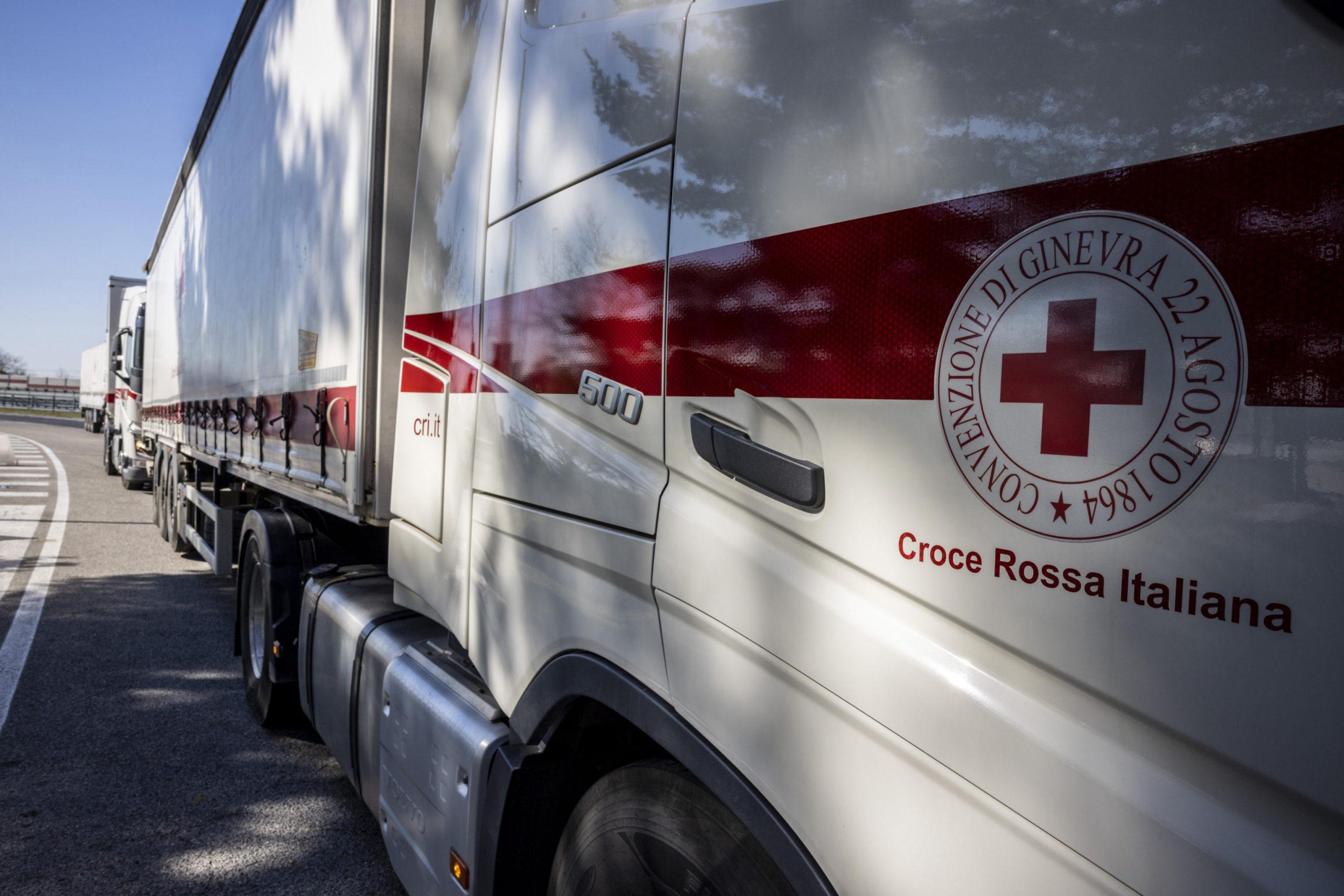 Tragedia a Fabriano (An), una donna di 70 anni è morta dopo essere stata investita sulle strisce