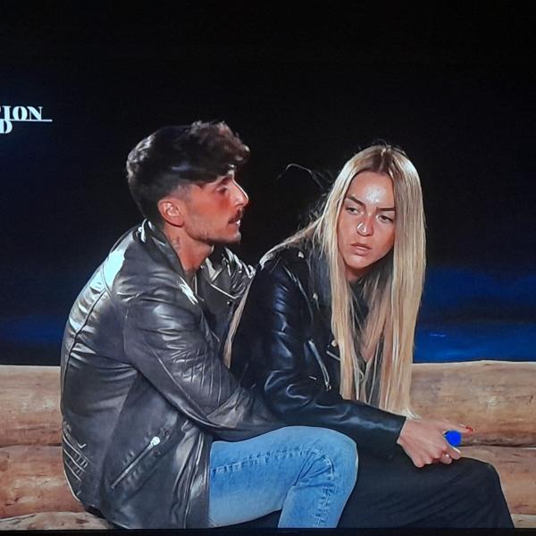 “Temptation Island” 2023, Isabella e Manu falò di confronto anticipato: ecco come è finita