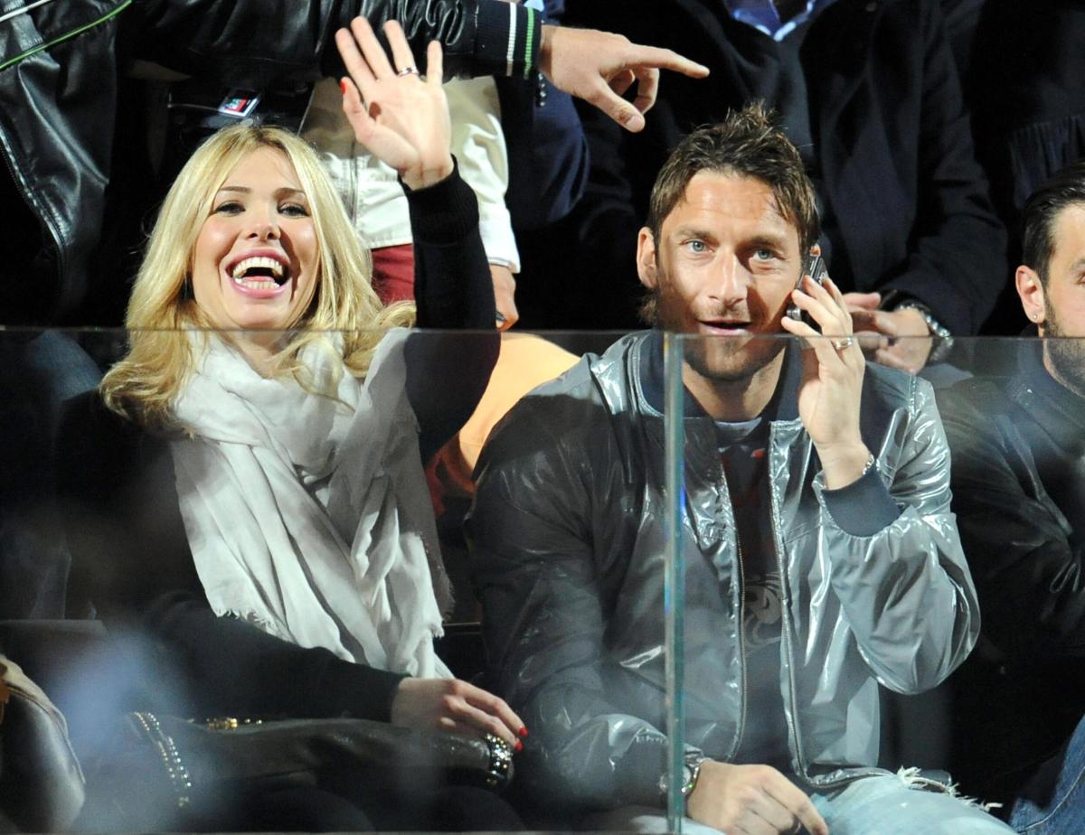 Chanel Totti risponde a Martina De Vivo, ecco la versione di Christ…