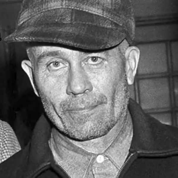 Chi era Ed Gein, il serial killer necrofilo soprannominato “macellaio di Plainfield”? La storia vera