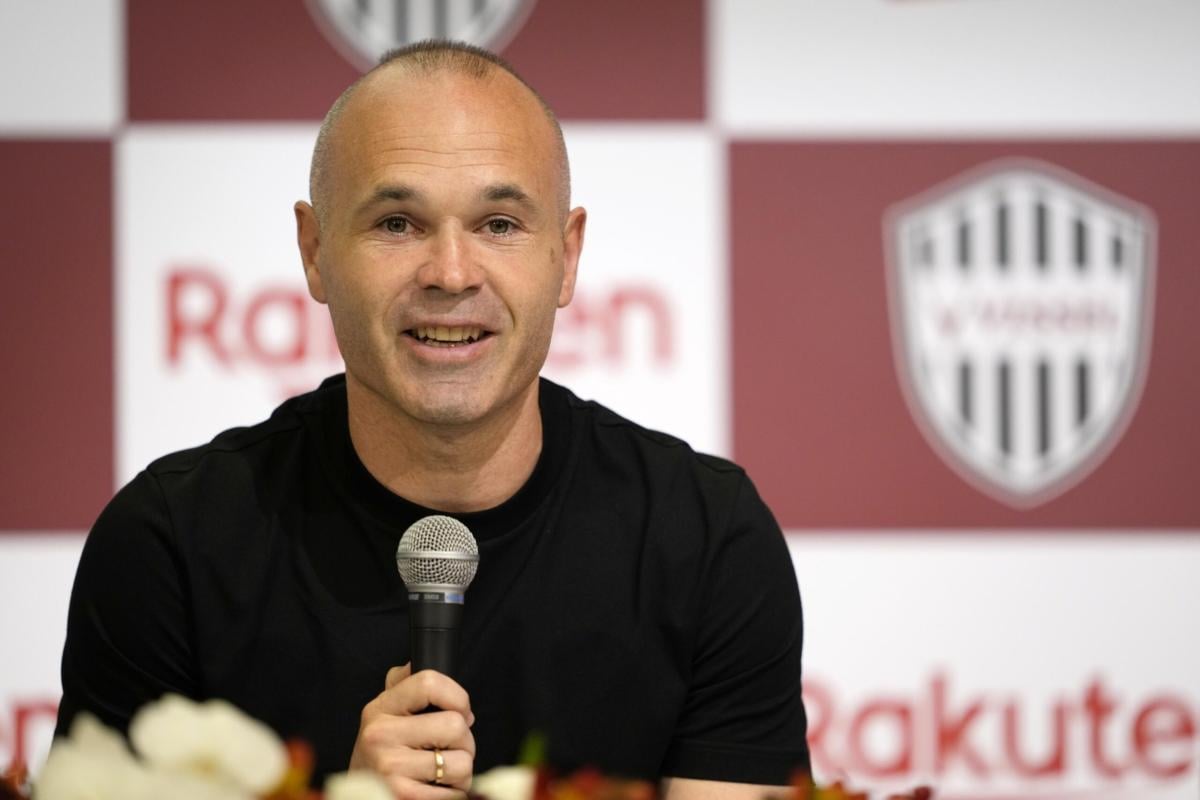 Eterno Iniesta, lascia il Vissel Kobe ma non il calcio: “Voglio gio…