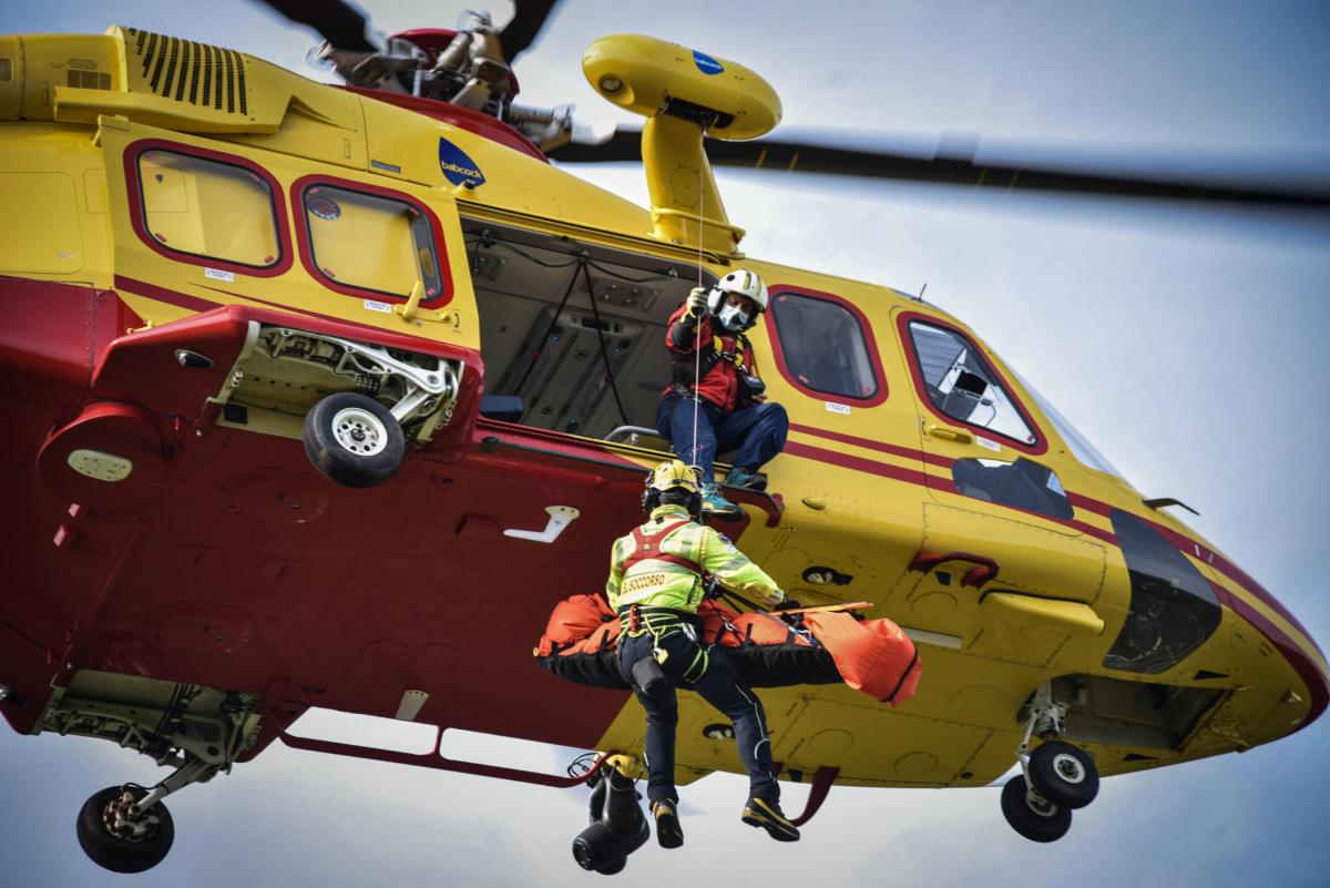 Fermo, 80enne accusa un malore a Porto San Giorgio: soccorso dall’e…