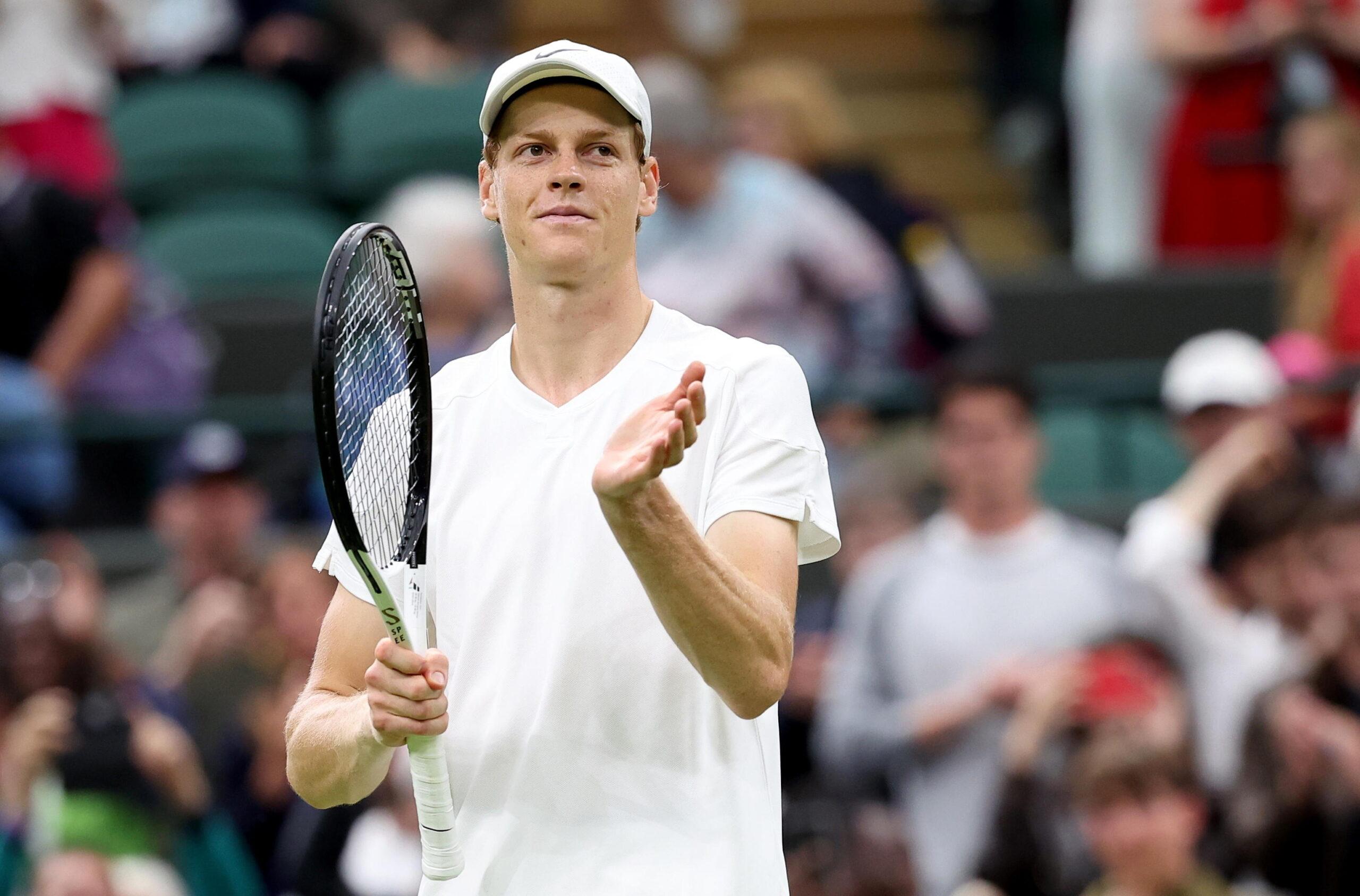 Berrettini, Sinner e Cobolli palleggiano a Wimbledon 2024 | VIDEO